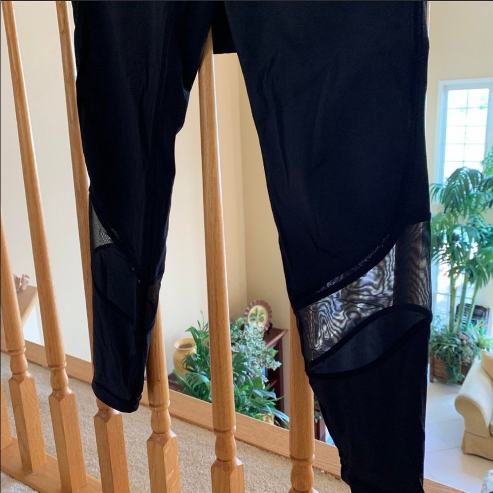 LULULEMON Train Times 7/8 Length Size 8